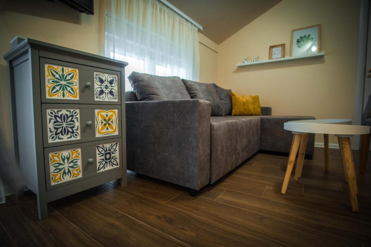 Apartmani Mis Šabac Exterior foto