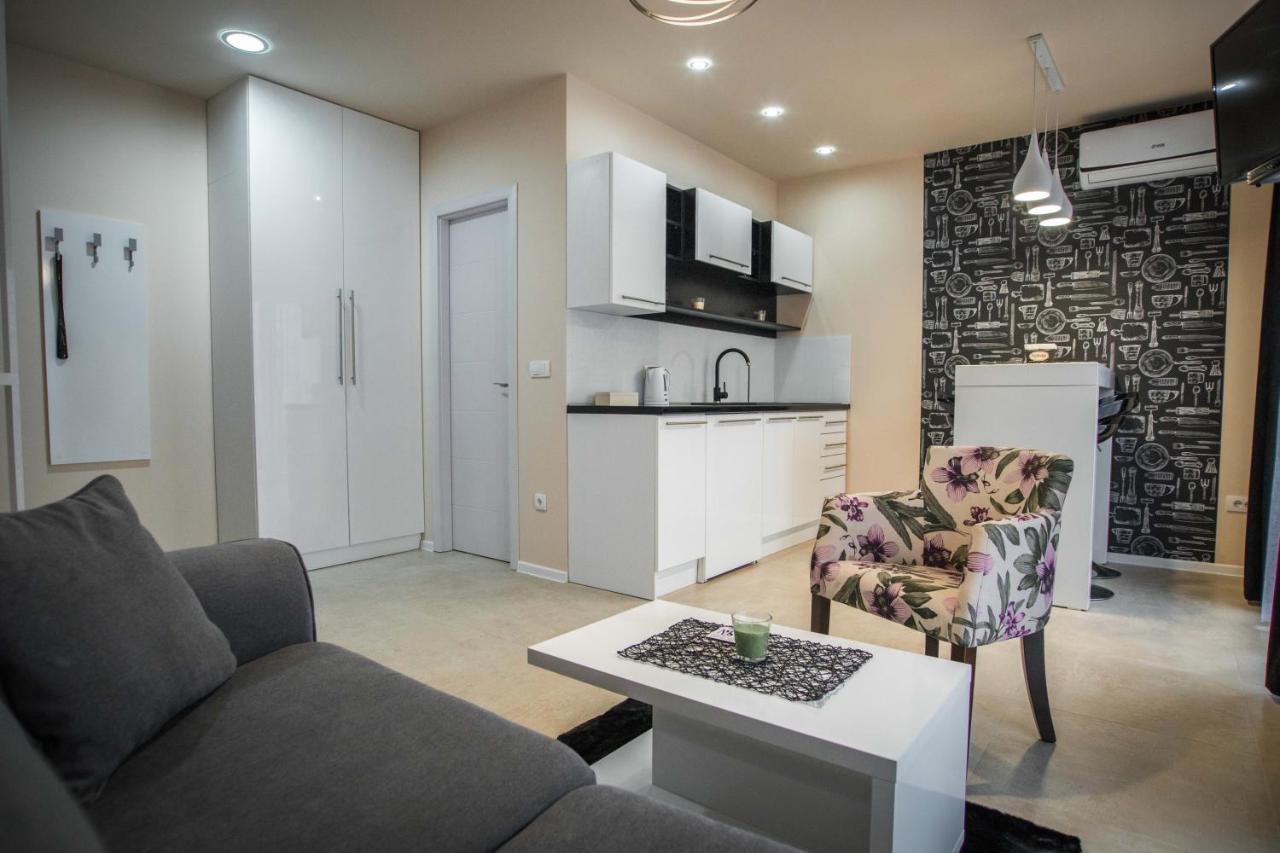 Apartmani Mis Šabac Exterior foto